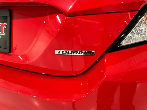Used 2017 Honda Civic Touring image 23