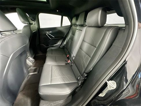 Used 2025 BMW X2 xDrive28i image 26