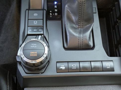 Used 2024 Toyota Tacoma Limited image 16