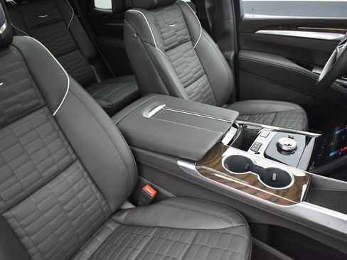 Certified 2026 Cadillac Escalade Platinum Sport w/ LPO, ONYX Package image 39