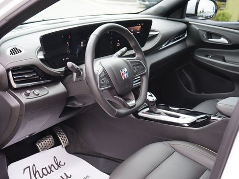 Used 2024 Buick Envista Avenir image 14