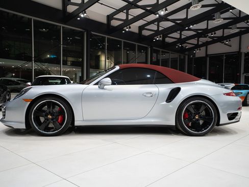 Used 2014 Porsche 911 4 Cabriolet image 42