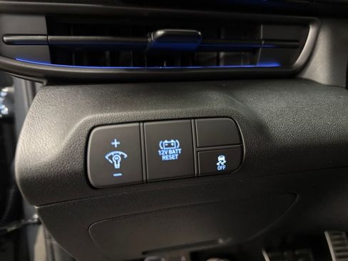 New 2026 Hyundai Elantra Sport FWD image 33