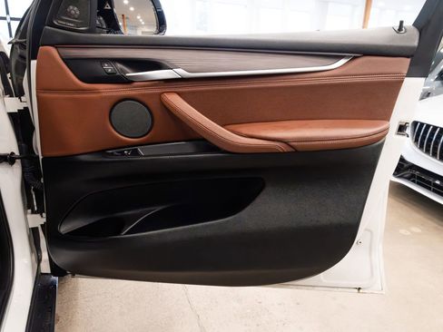 Used 2017 BMW X5 xDrive35d image 24