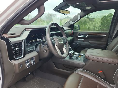 Used 2024 GMC Sierra 1500 Denali image 15