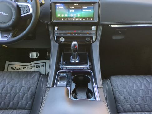 Used 2020 Jaguar F-PACE SVR AWD/4WD image 45