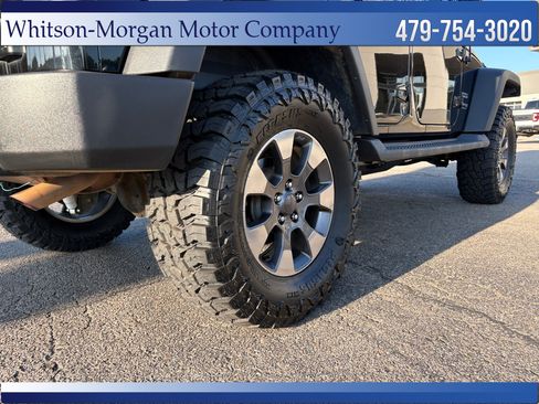 Used 2018 Jeep Wrangler Unlimited Sport w/ Connectivity Group AWD/4WD image 10