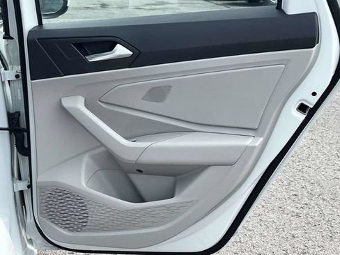 Used 2024 Volkswagen Jetta SE w/ Panoramic Sunroof Package FWD image 22