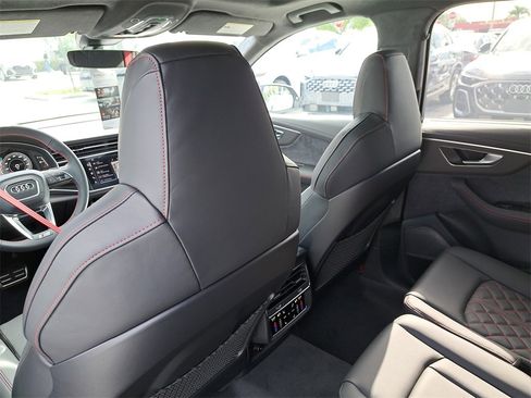 New 2026 Audi SQ7 Prestige image 25