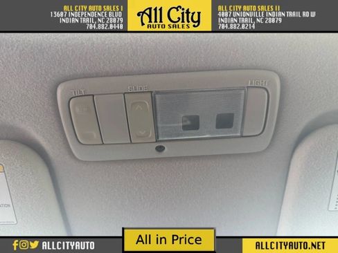 Used 2008 Toyota Matrix XR image 24