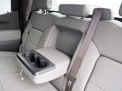 Used 2020 Chevrolet Silverado 1500 LTZ image 18