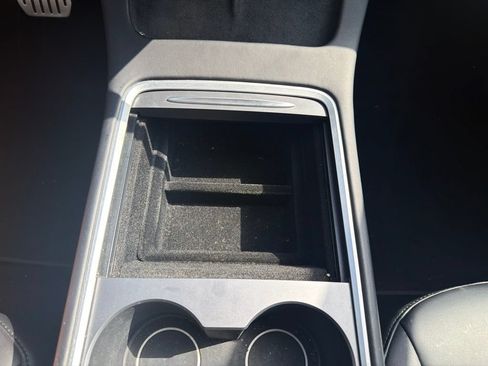 Used 2022 Tesla Model Y Performance AWD/4WD image 21