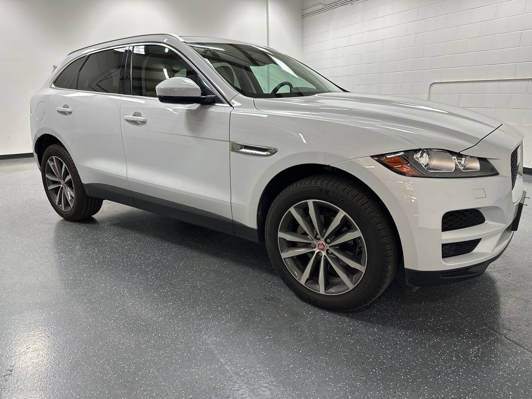 Used 2020 Jaguar F-PACE Prestige AWD/4WD image 2
