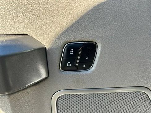 Used 2019 Ford F150 Limited AWD/4WD image 13
