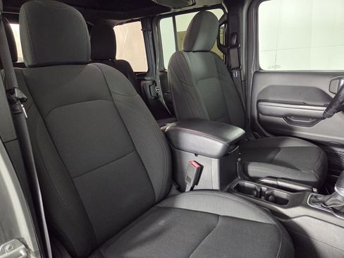 Certified 2020 Jeep Wrangler Unlimited Sport S image 32