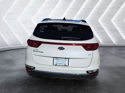 Used 2022 Kia Sportage EX w/ EX Technology Package image 6