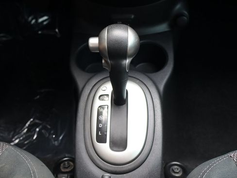 Used 2019 Nissan Versa SV FWD image 36