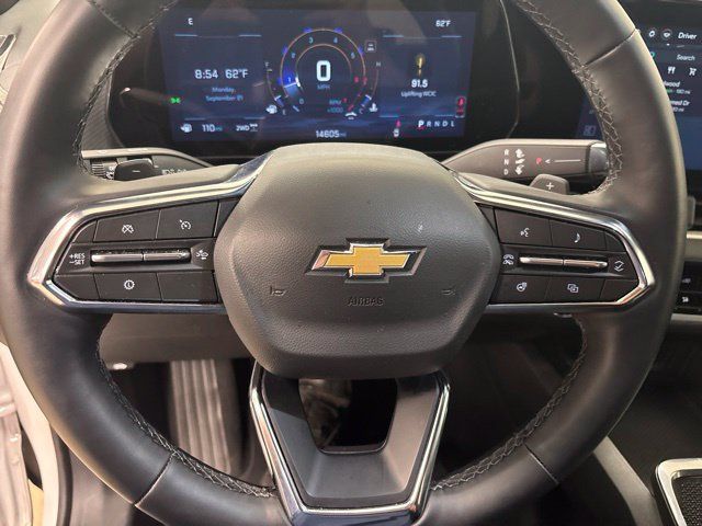 Used 2026 Chevrolet Equinox LT AWD/4WD image 25