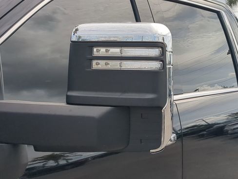 Used 2024 GMC Sierra 2500 Denali Ultimate image 12