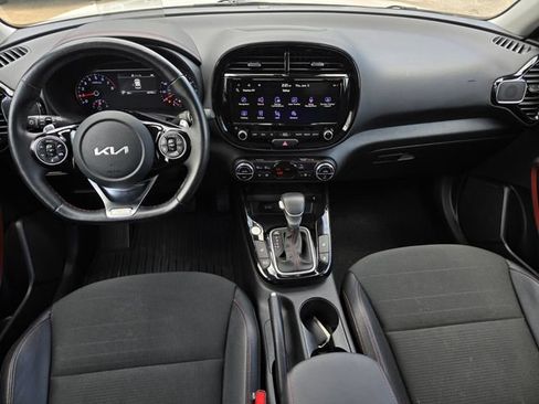 Used 2022 Kia Soul Turbo FWD image 13