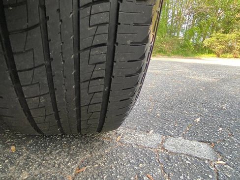 Used 2017 RAM 1500 Sport w/ Black Ram 1500 Sport Group image 10