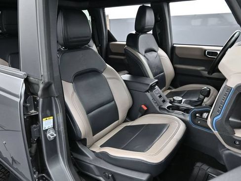Certified 2023 Ford Bronco Wildtrak AWD/4WD image 33