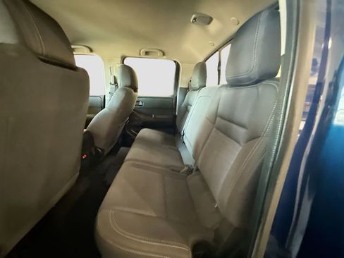 Used 2023 Nissan Frontier SV w/ SV Convenience Package image 24