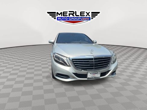 Used 2017 Mercedes-Benz S 550 4MATIC Sedan image 3