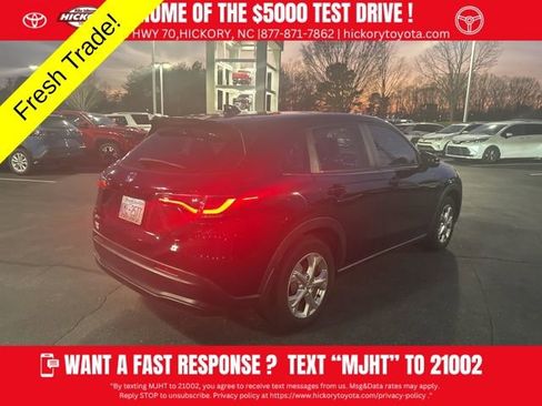 Used 2023 Honda HR-V LX image 3