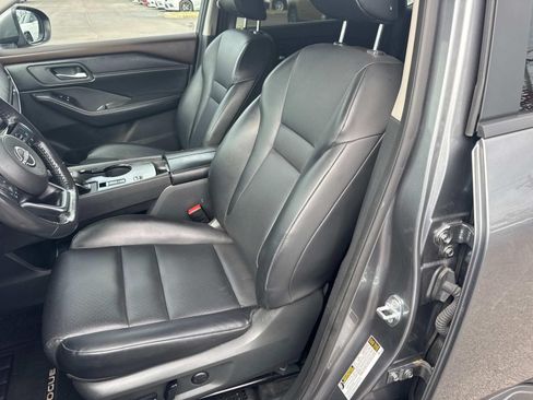 Used 2023 Nissan Rogue SV w/ SV Premium B Package FWD image 32