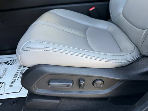 Certified 2025 Honda Pilot EX-L image 31
