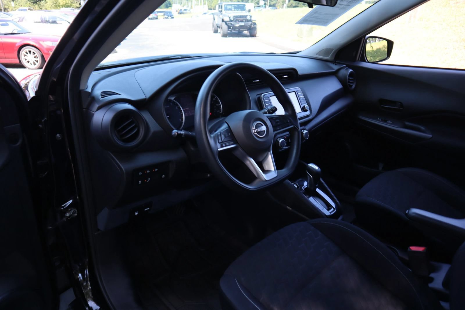Used 2022 Nissan Kicks S FWD image 8