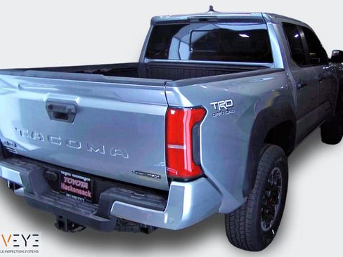 New 2025 Toyota Tacoma TRD Off-Road image 3