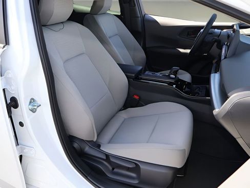 New 2026 Toyota Prius LE image 18