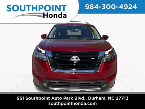 Used 2022 Nissan Pathfinder SL w/ SL Premium Package AWD/4WD image 2