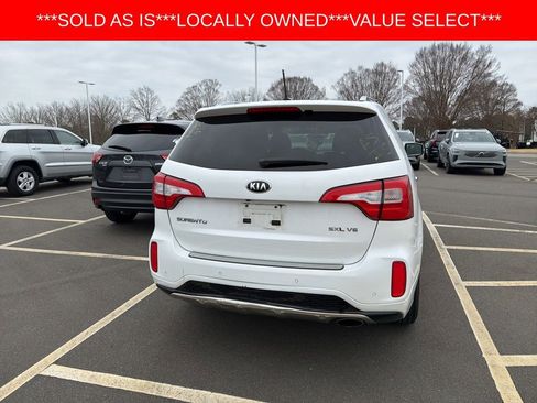 Used 2015 Kia Sorento SX image 19