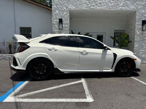 Used 2019 Honda Civic Type R image 18