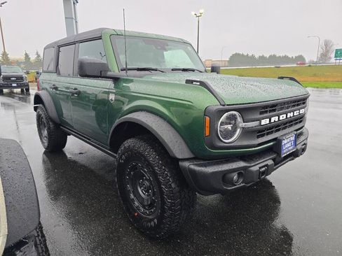 New 2025 Ford Bronco Big Bend w/ Black Diamond Package image 3