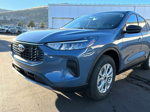 New 2026 Ford Escape Active w/ Cold Weather Package AWD/4WD image 7