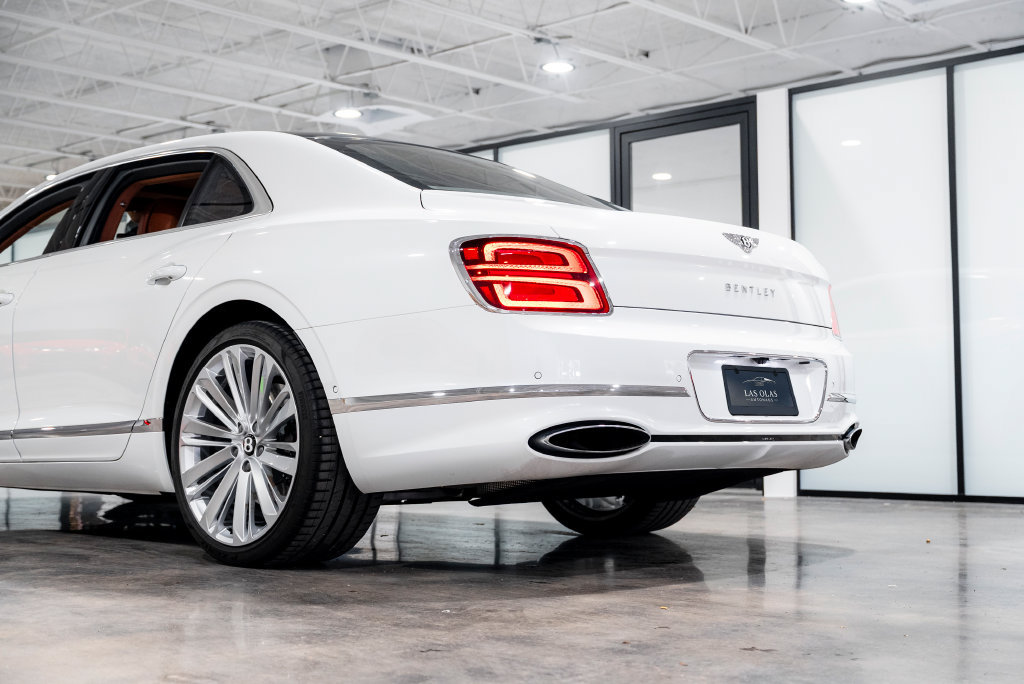 Used 2023 Bentley Flying Spur W12 AWD/4WD image 22