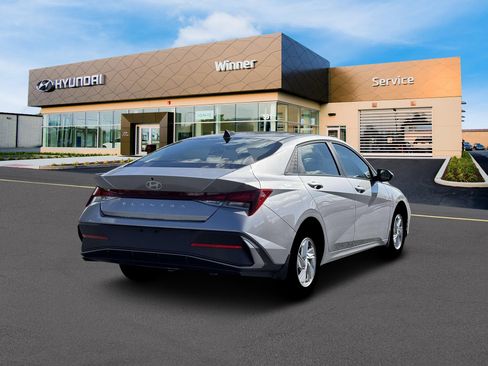 New 2026 Hyundai Elantra SE image 7