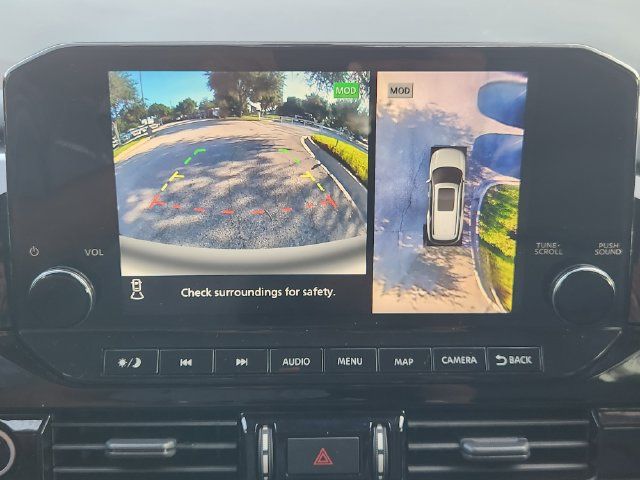Used 2023 Nissan Pathfinder SL FWD image 18