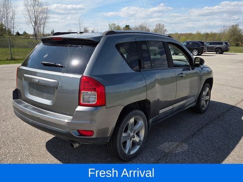 Used 2011 Jeep Compass Limited w/ Sun/Sound Group FWD image 7