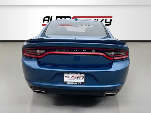 Used 2021 Dodge Charger SXT w/ Driver Convenience Group image 6