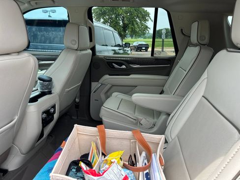 Used 2022 GMC Yukon Denali w/ Denali Premium Package RWD image 32