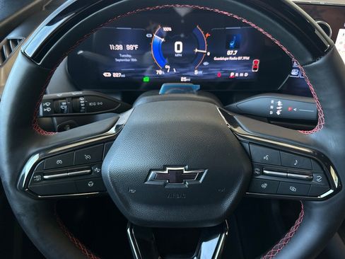 New 2025 Chevrolet Equinox EV RS w/ Active Safety Package 3 AWD/4WD image 23