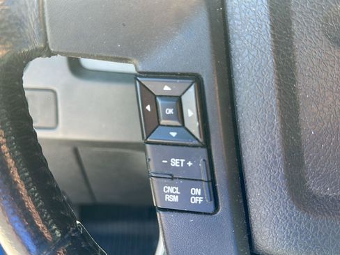 Used 2014 Ford F150 XLT w/ Equipment Group 302A Luxury AWD/4WD image 23