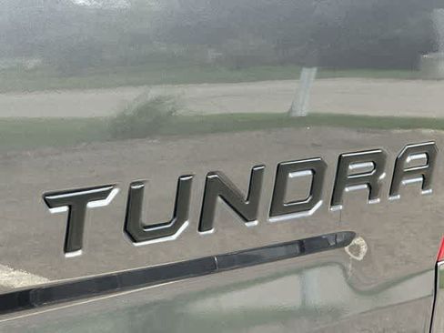 Used 2018 Toyota Tundra SR5 w/ TRD Off Road Package AWD/4WD image 16