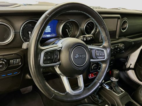 Used 2021 Jeep Wrangler Rubicon w/ Cold Weather Group image 18