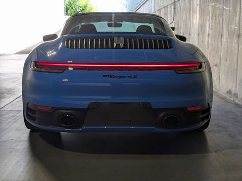 Certified 2022 Porsche 911 Targa 4S AWD/4WD image 9